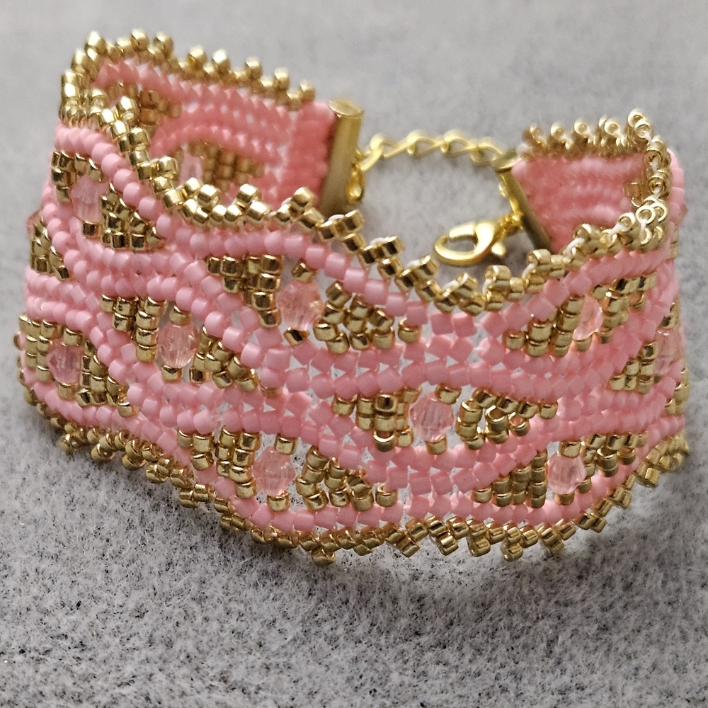 Bracelet Pink & Gold Handcrafted Adjustable New / Donation